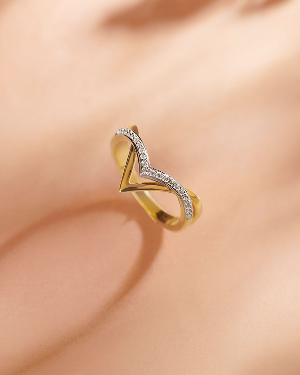 Two-Tone Chevron Diamond Ring, 14K Solid Gold, 1/6 ct Lab Grown Diamond-6