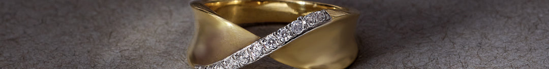 Twist of Brilliance Band