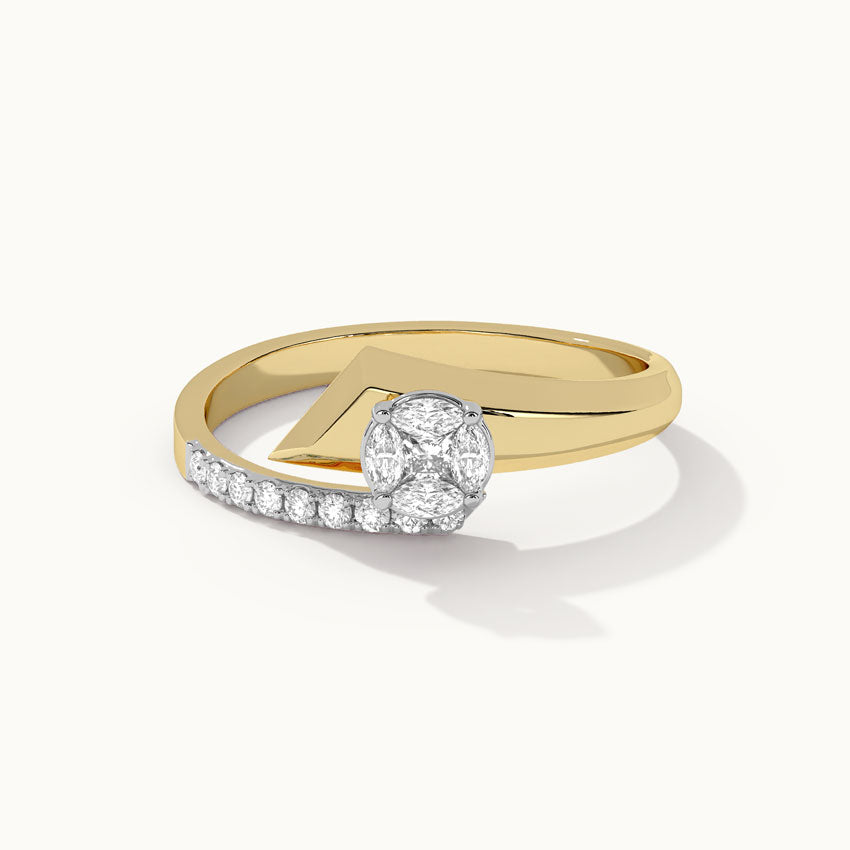 Faceted Round Diamond Ring