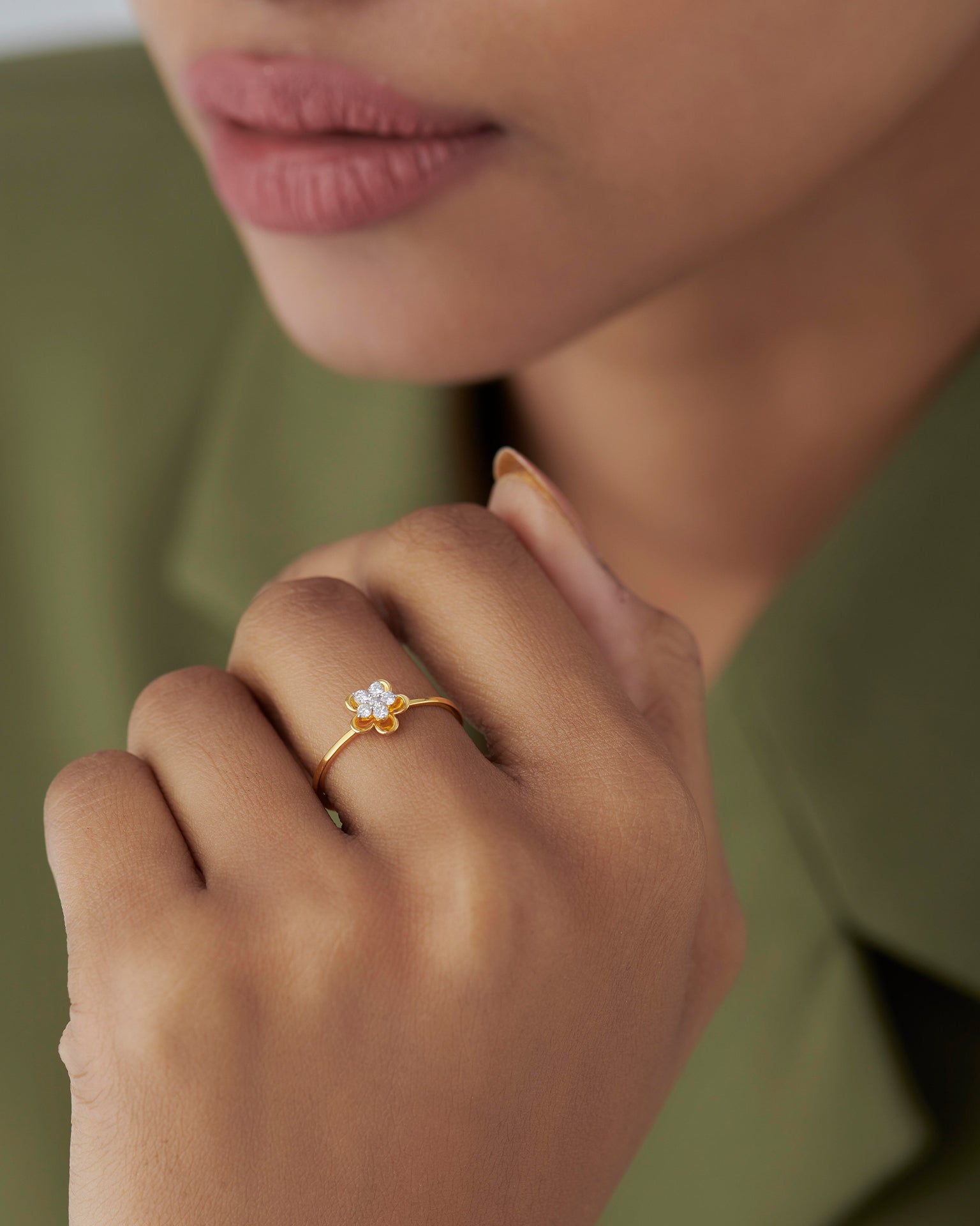Petite Flower Ring, 14K Solid Gold, 1/10 ct Lab Grown Diamond-4