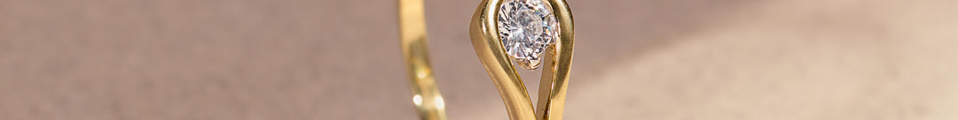Lumina Solitaire Ring