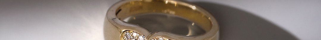 Heart Signet Pinky Ring