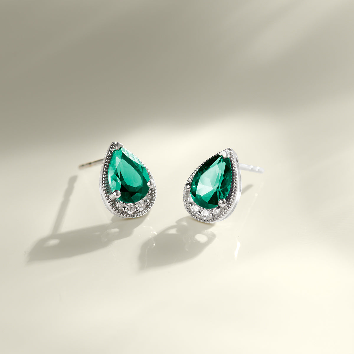 metal: Sterling Silver