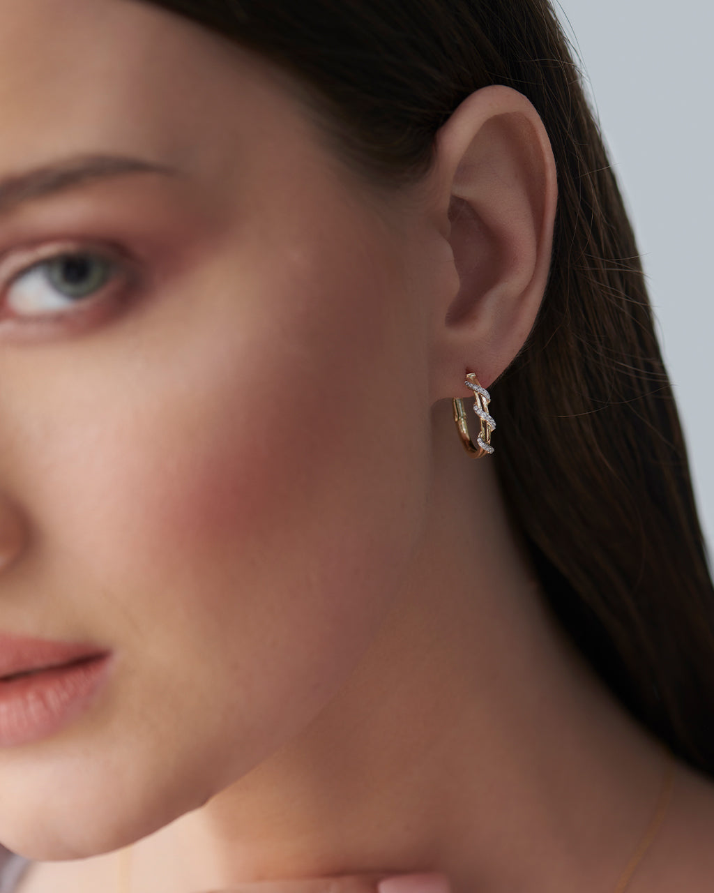 Coiled Medium Hoops, 10K Solid Gold, 1/4 ct Lab Grown Diamond-2
