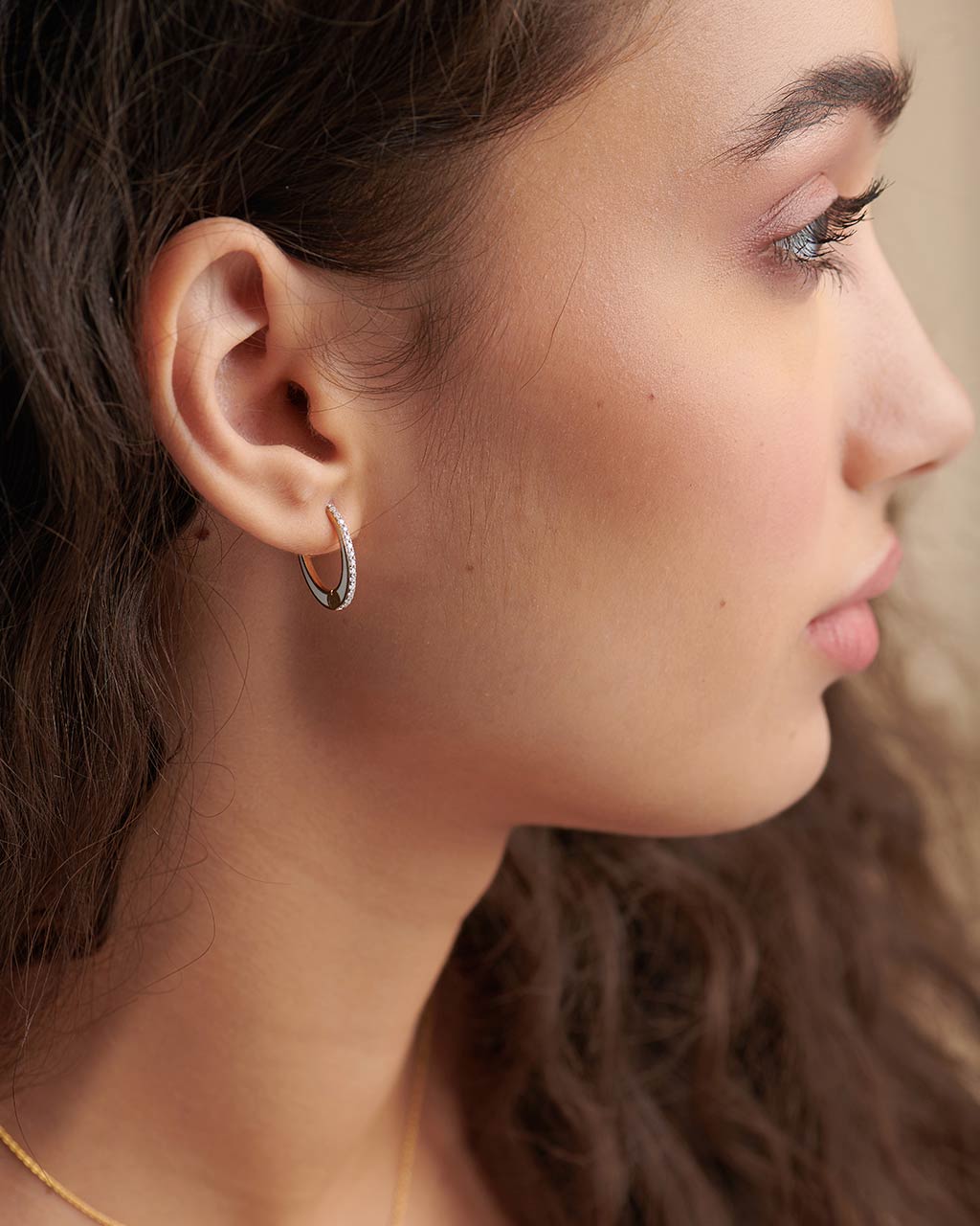 Cera Oval Hoops, 14K Solid Gold, 1/4 ct Lab Grown Diamond-2