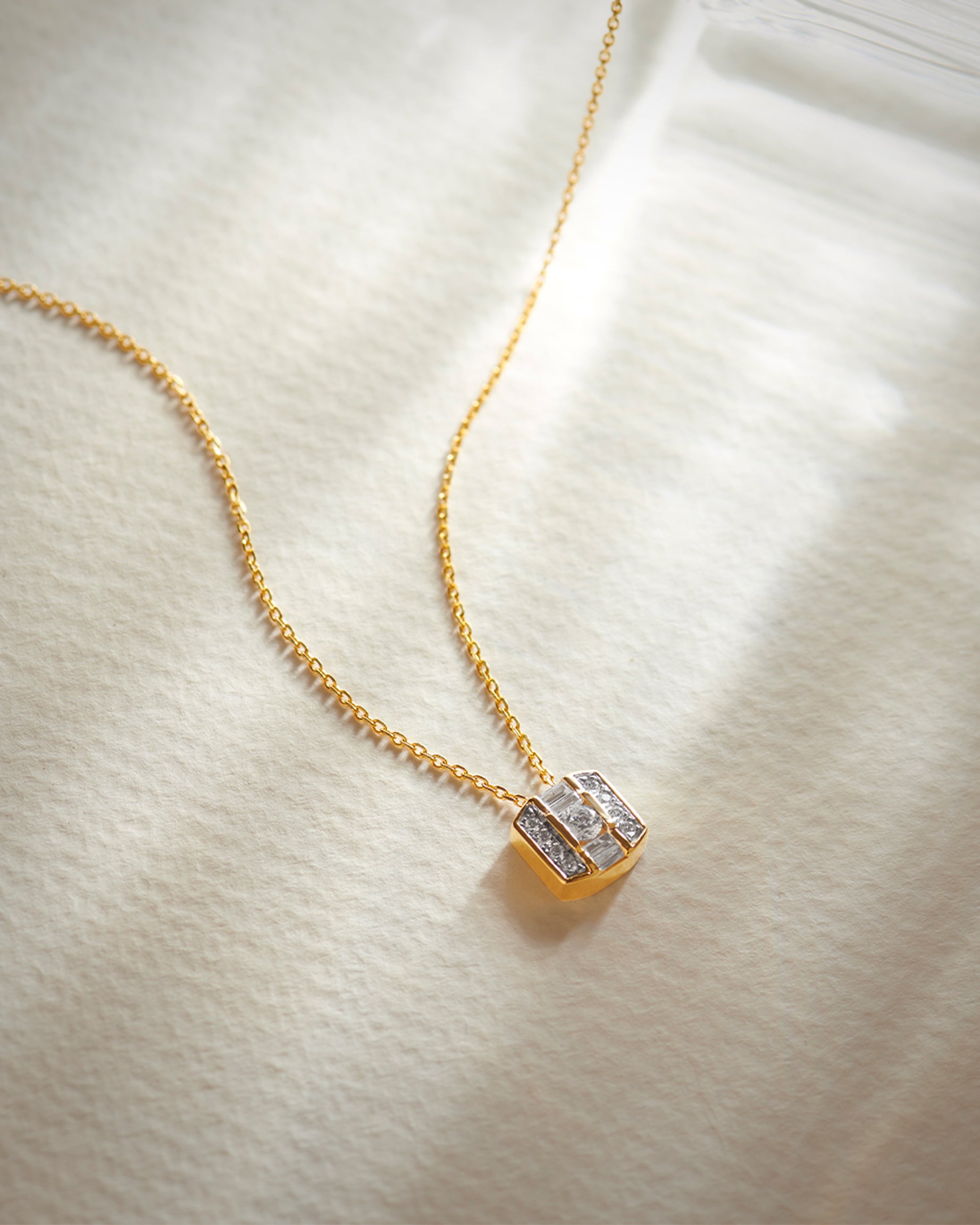Elegant Octa Cluster Diamond Necklace