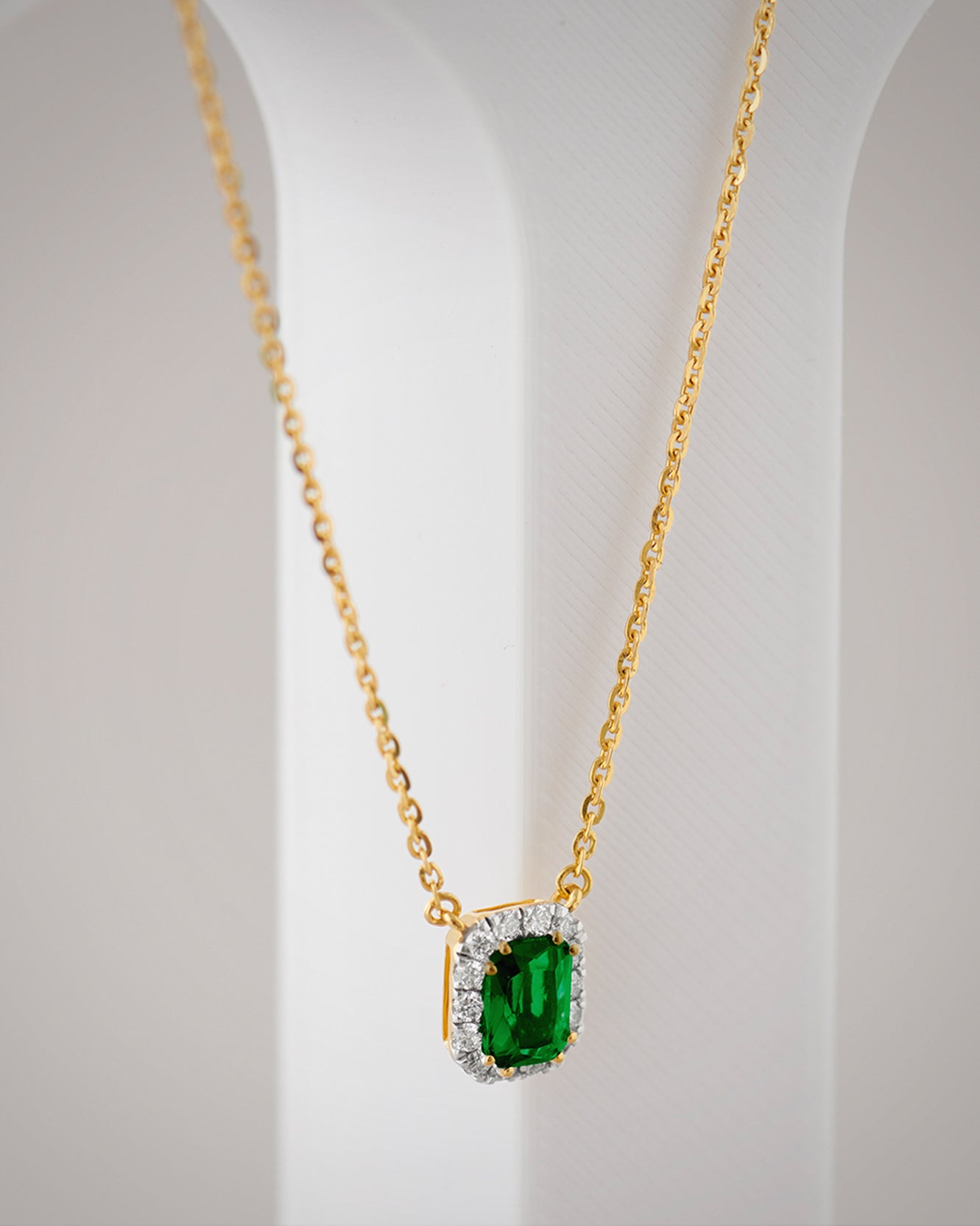 Created Emarald Diamond Necklace