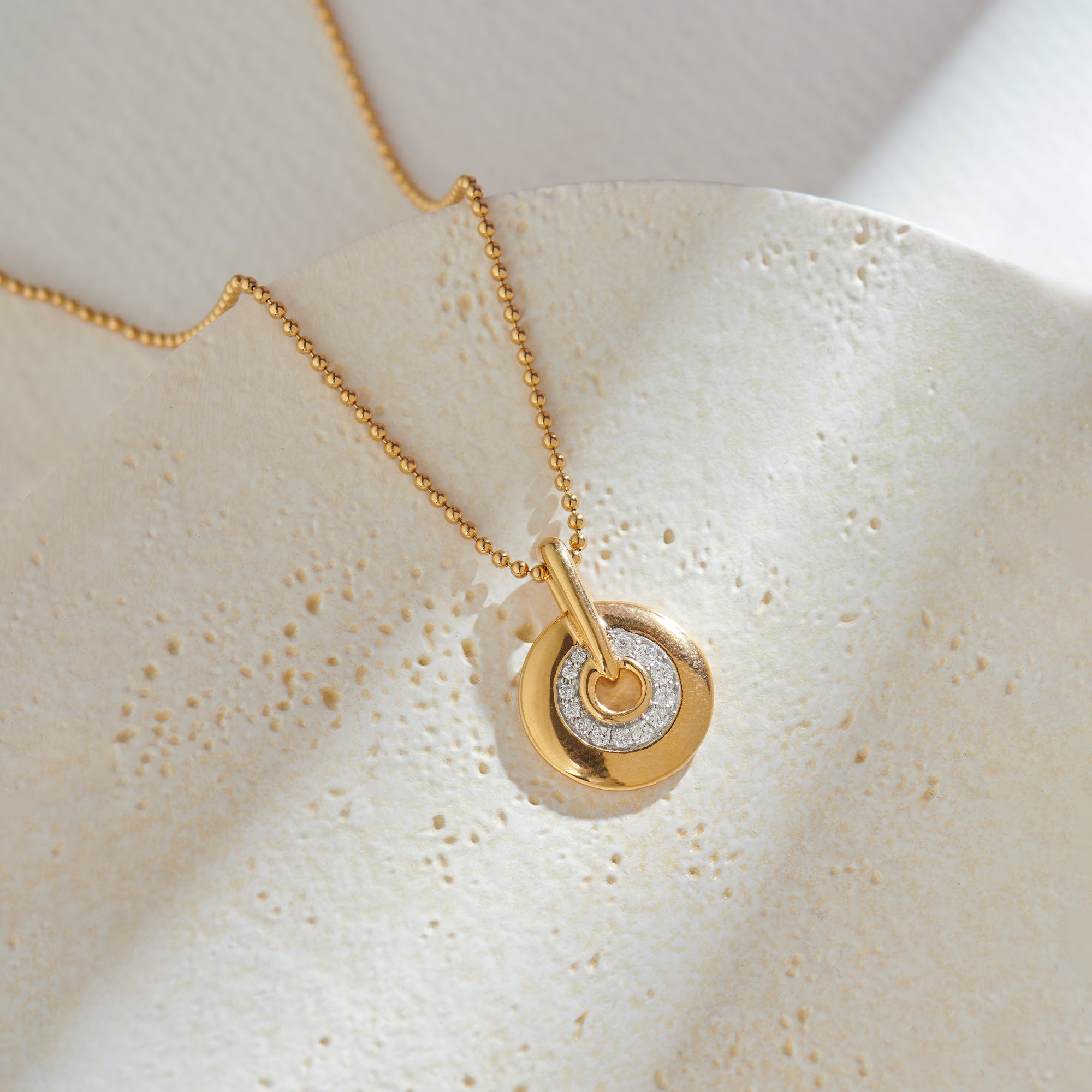Round Bold Gold Diamond Necklace, 14K Gold Vermeil, 1/5 ct Lab Grown Diamond-1