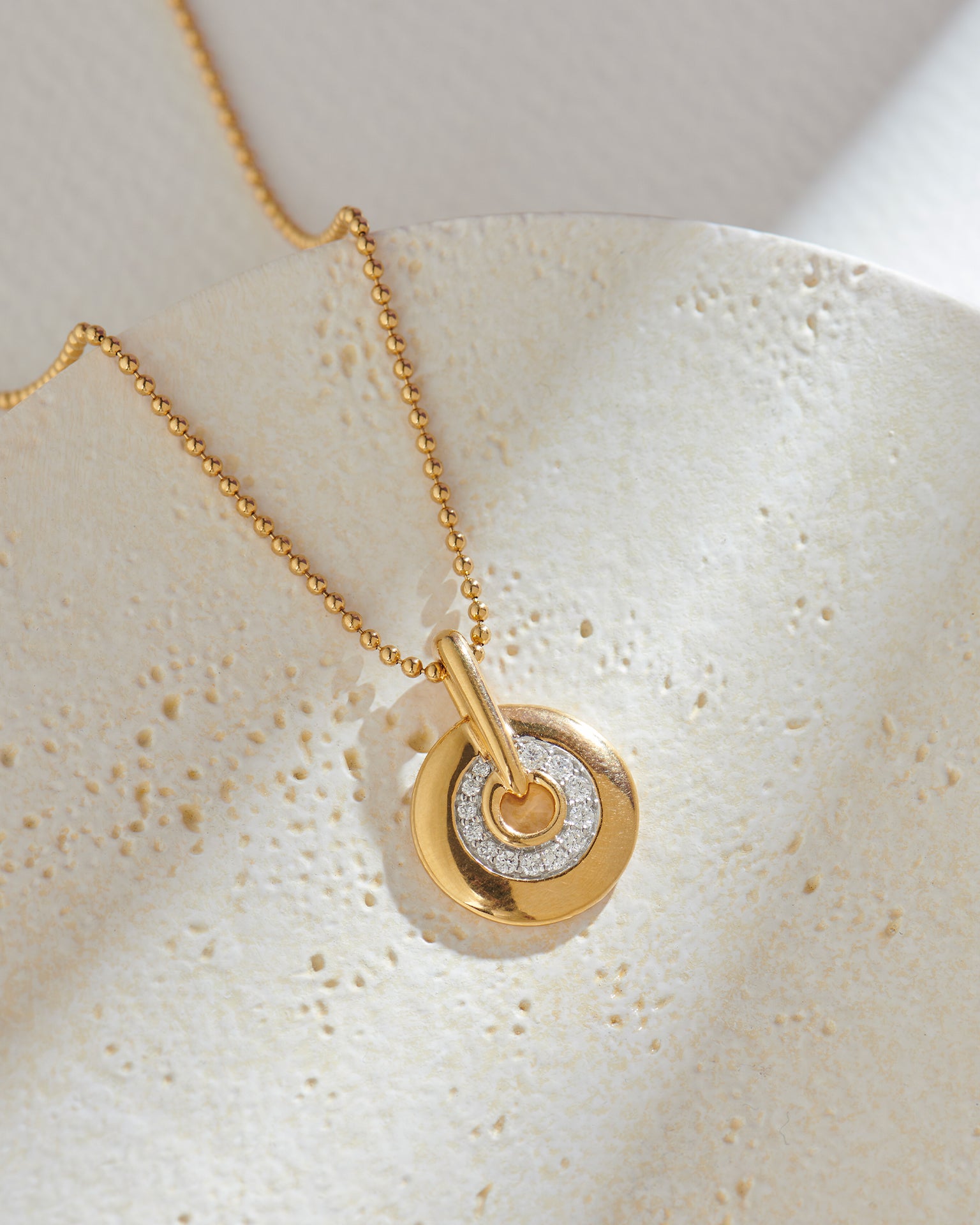 Round Bold Gold Diamond Necklace, 14K Gold Vermeil, 1/5 ct Lab Grown Diamond-6
