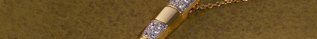 Metal Wave Diamond Necklace