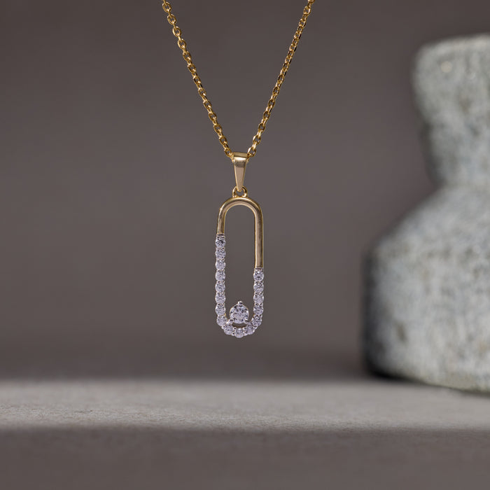 Minimal Paperclip Diamond Necklace