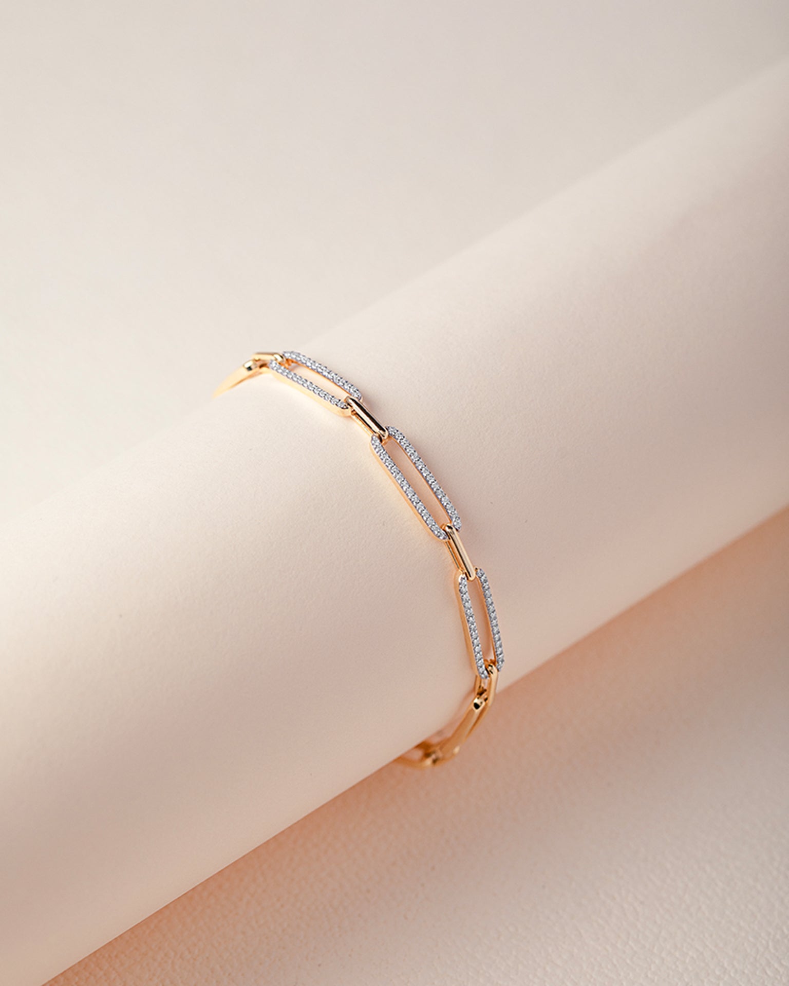 Pave Diamond Paperclip Bracelet