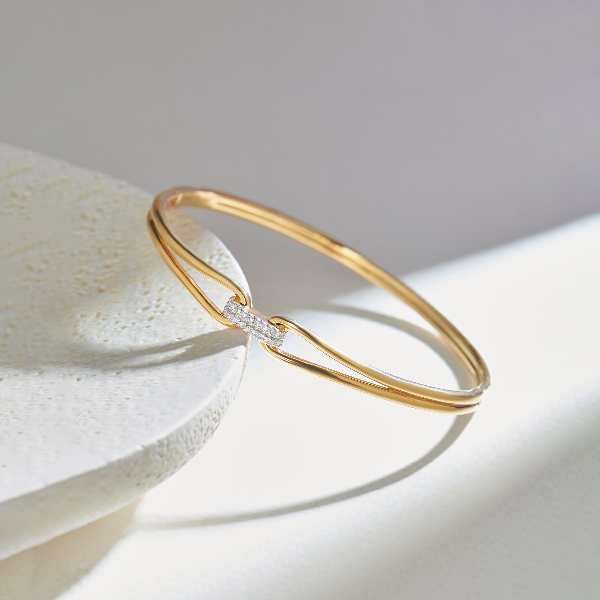 Link Diamond Oval Bracelet, 14K Solid Gold, 1/10 ct Lab Grown Diamond-1
