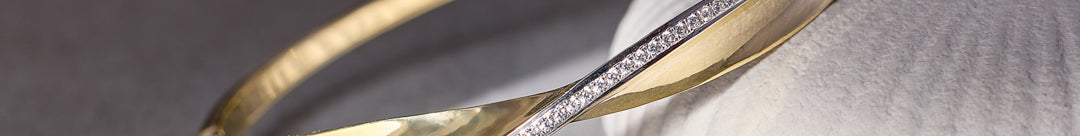 Twist of Brilliance Oval Bracelet