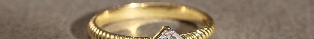 Emerald Radiance Ring